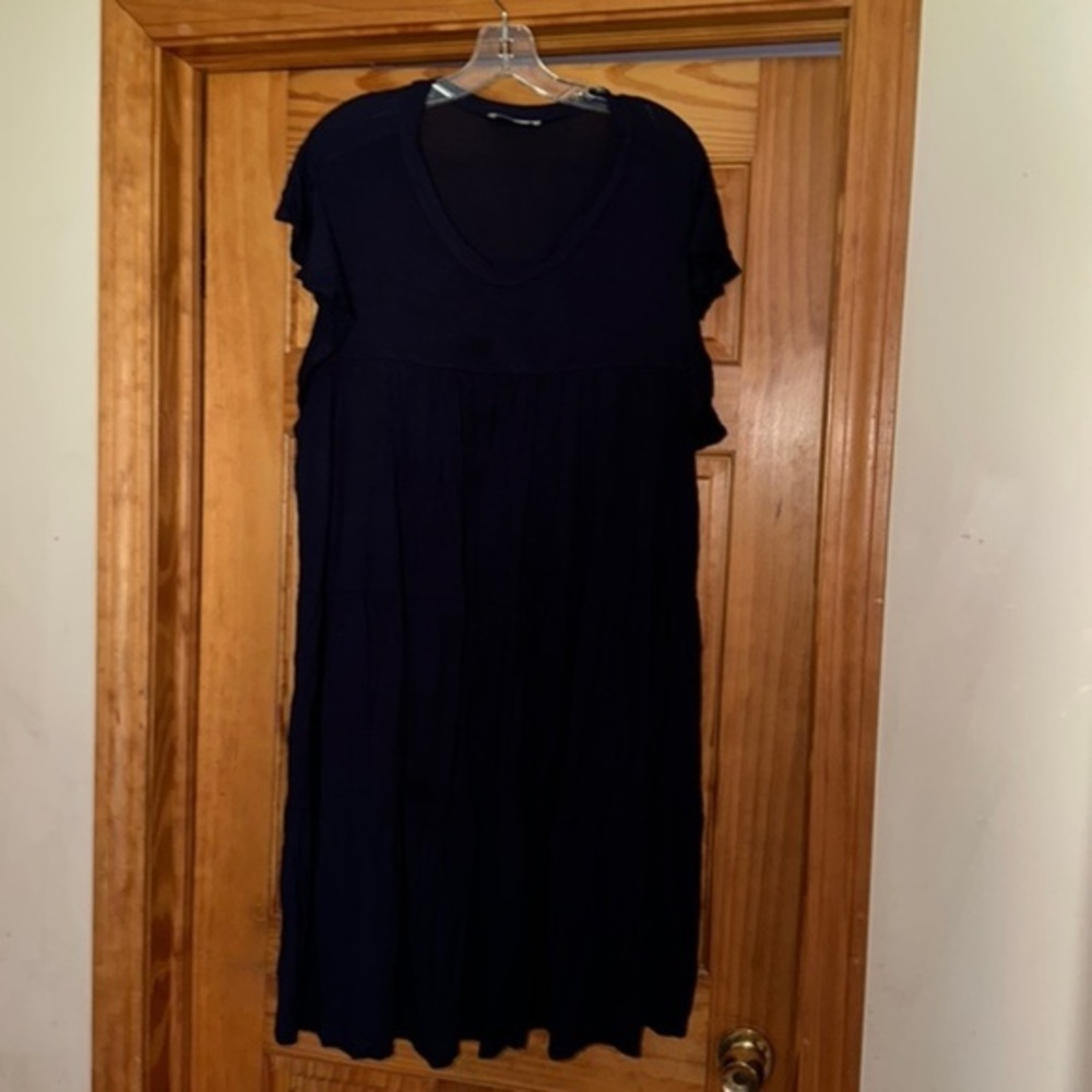 Dress - Picture 1 of 4